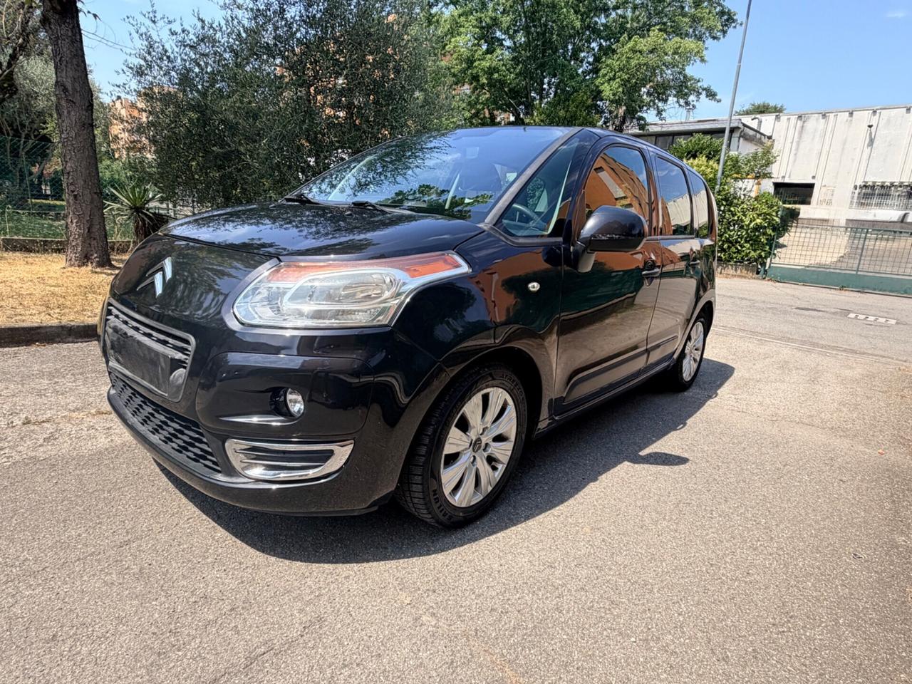 Citroen C3 Picasso 1.6 HDi 90 airdream Ideal totalmente rifatta