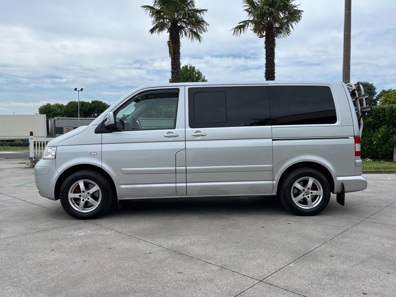 Volkswagen Multivan 2.5 TDI/130CV Highline