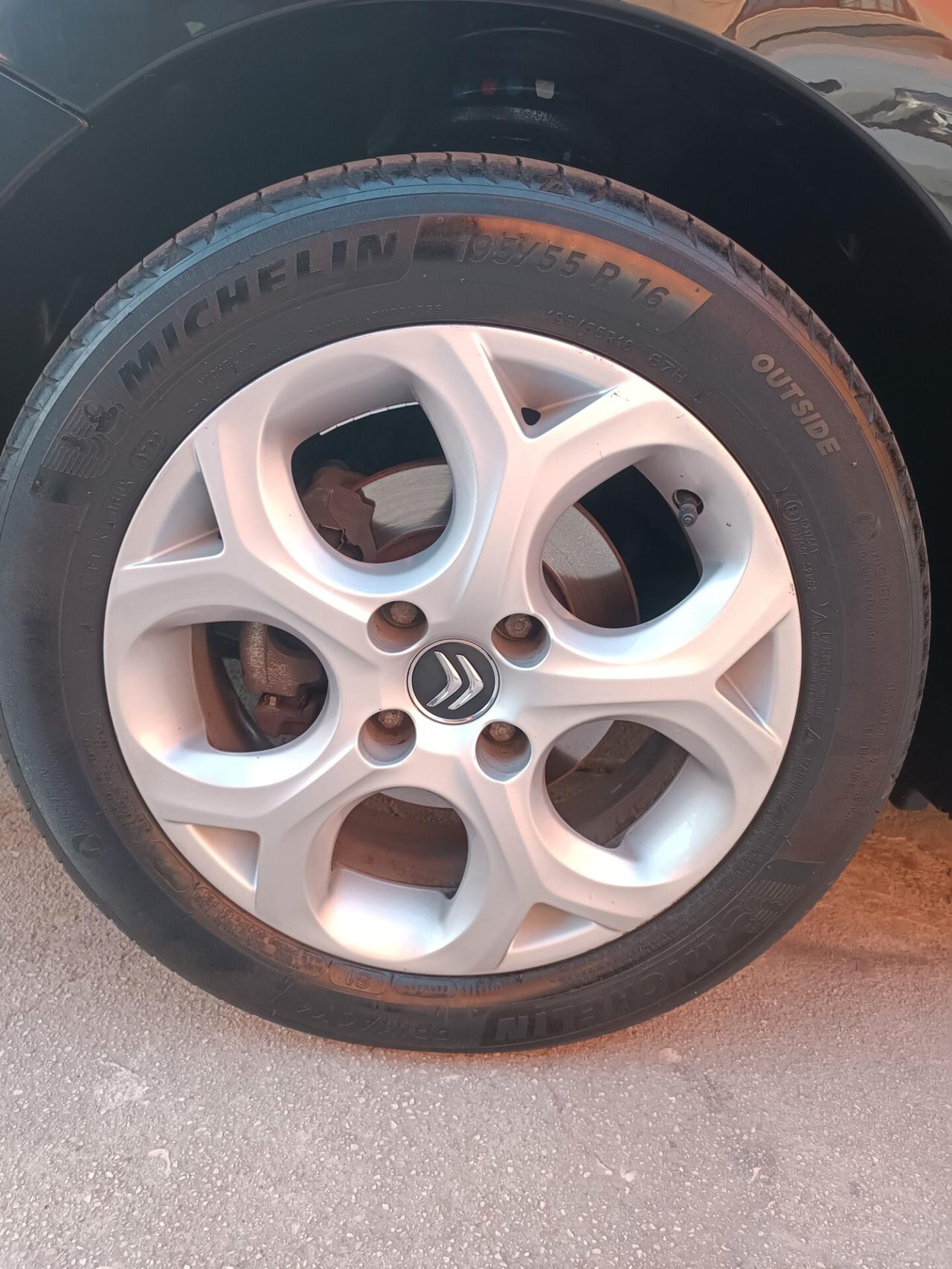 Citroen C3 Pluriel 1.4 HDi 70CV airdream Exclusive