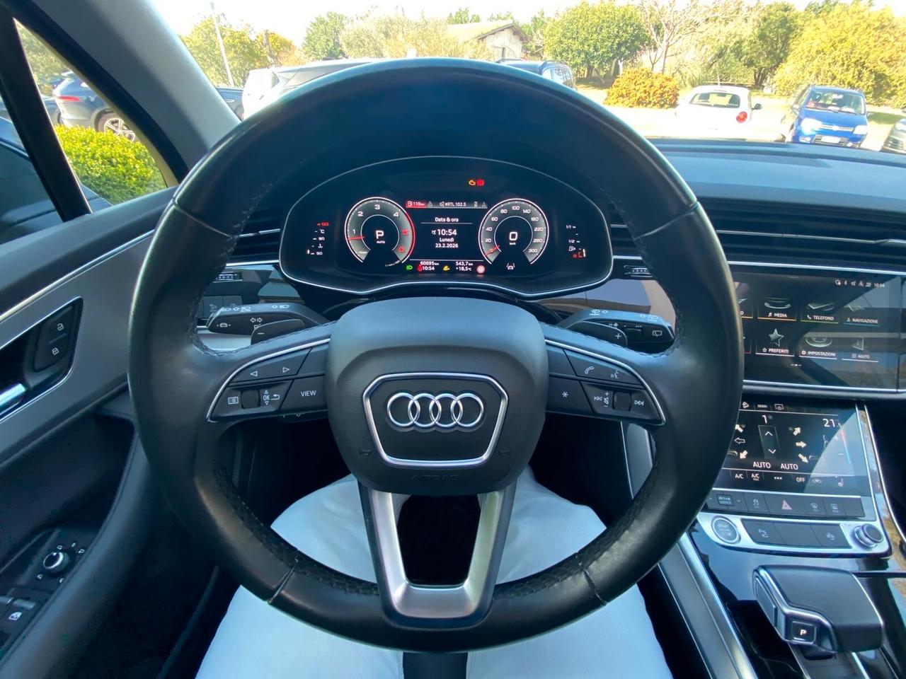 Audi Q7 50 TDI quattro tiptronic Business