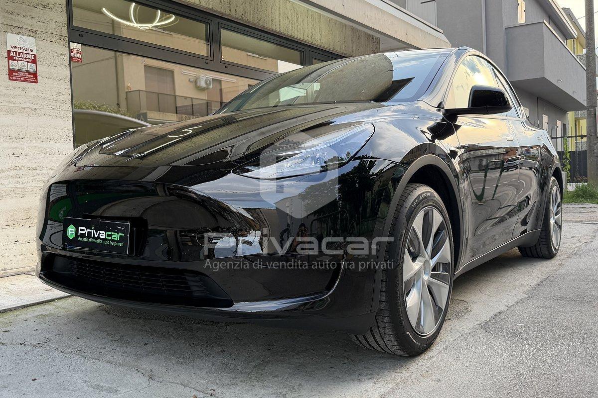 TESLA Model Y RWD