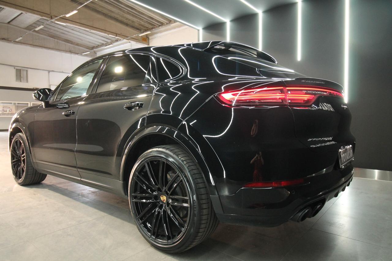 PORSCHE CAYENNE COUPÉ 3.0 V6