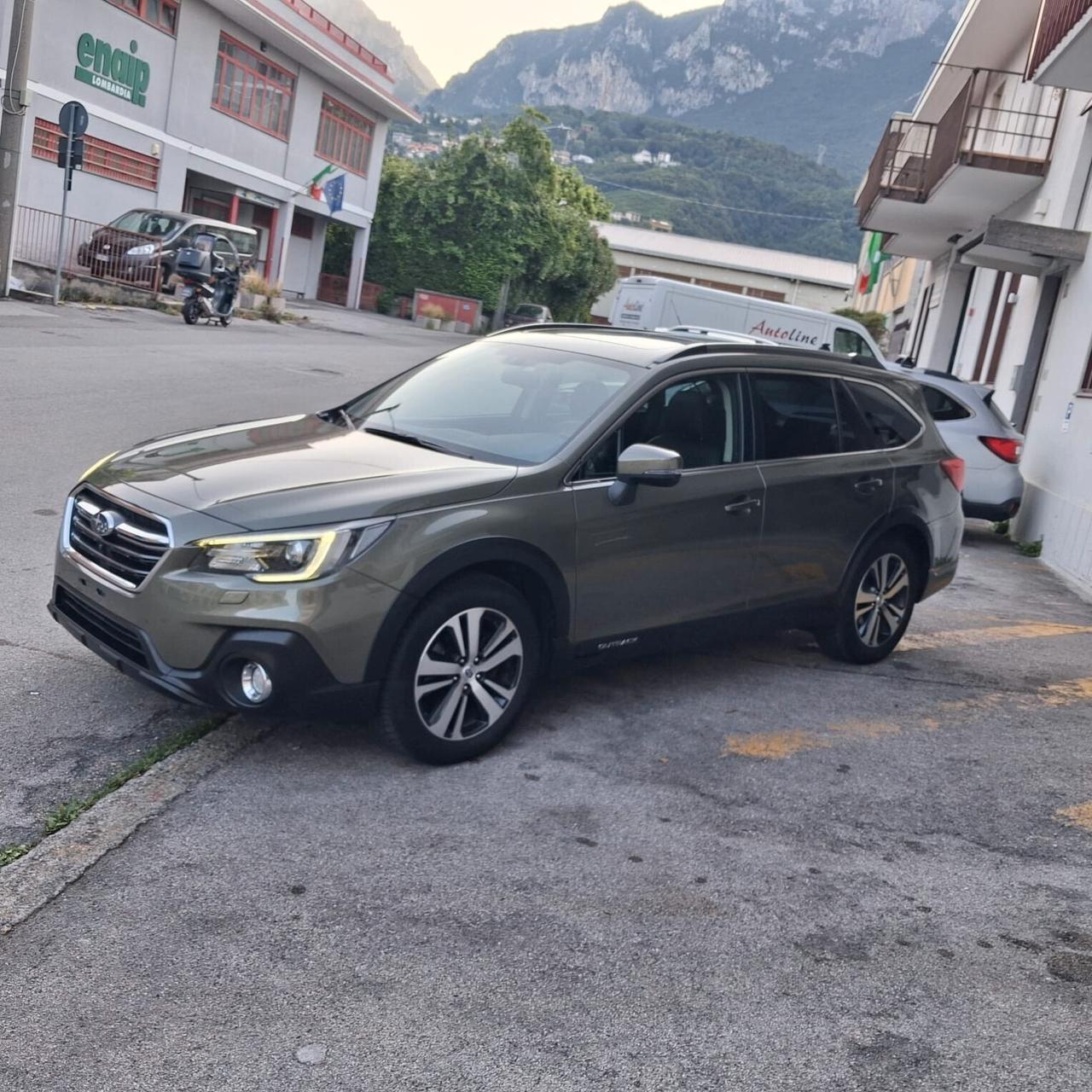 Subaru OUTBACK 2.5i Lineartronic Premium