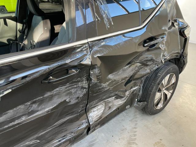 VOLVO XC40 1.5 T4 RECHARGE PLUG-IN HYBRID AUTOMATICO