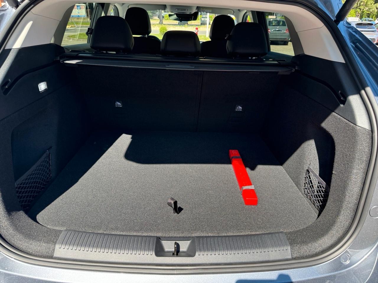 Mg HS HEV Luxury