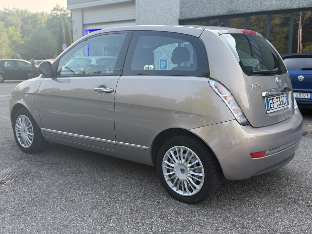 Lancia Ypsilon 1.2 69 CV Diva*Neopatentati*