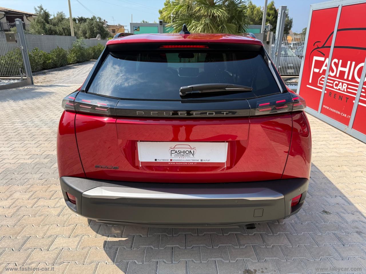 PEUGEOT 2008 PureTech 100 S&S Allure