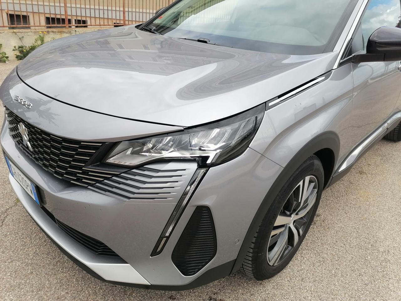 PEUGEOT 3008 ALLURE 1.5 BLUEHDI 130CV FULL LED AUTOMATICA