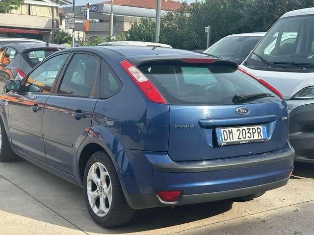 Ford Focus BERLINA 5p 1.6 tdci 90cv GUIDABILE DA NEOPAT.