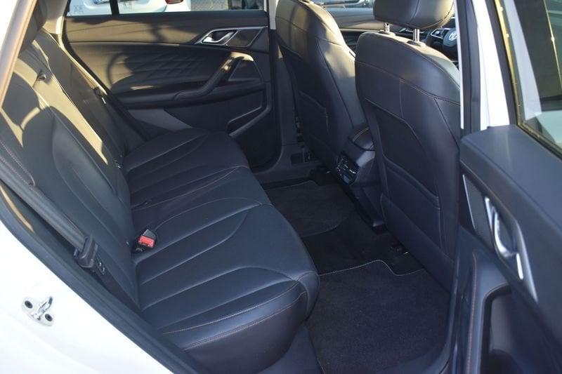 MG HS 1.5 T Luxury AT