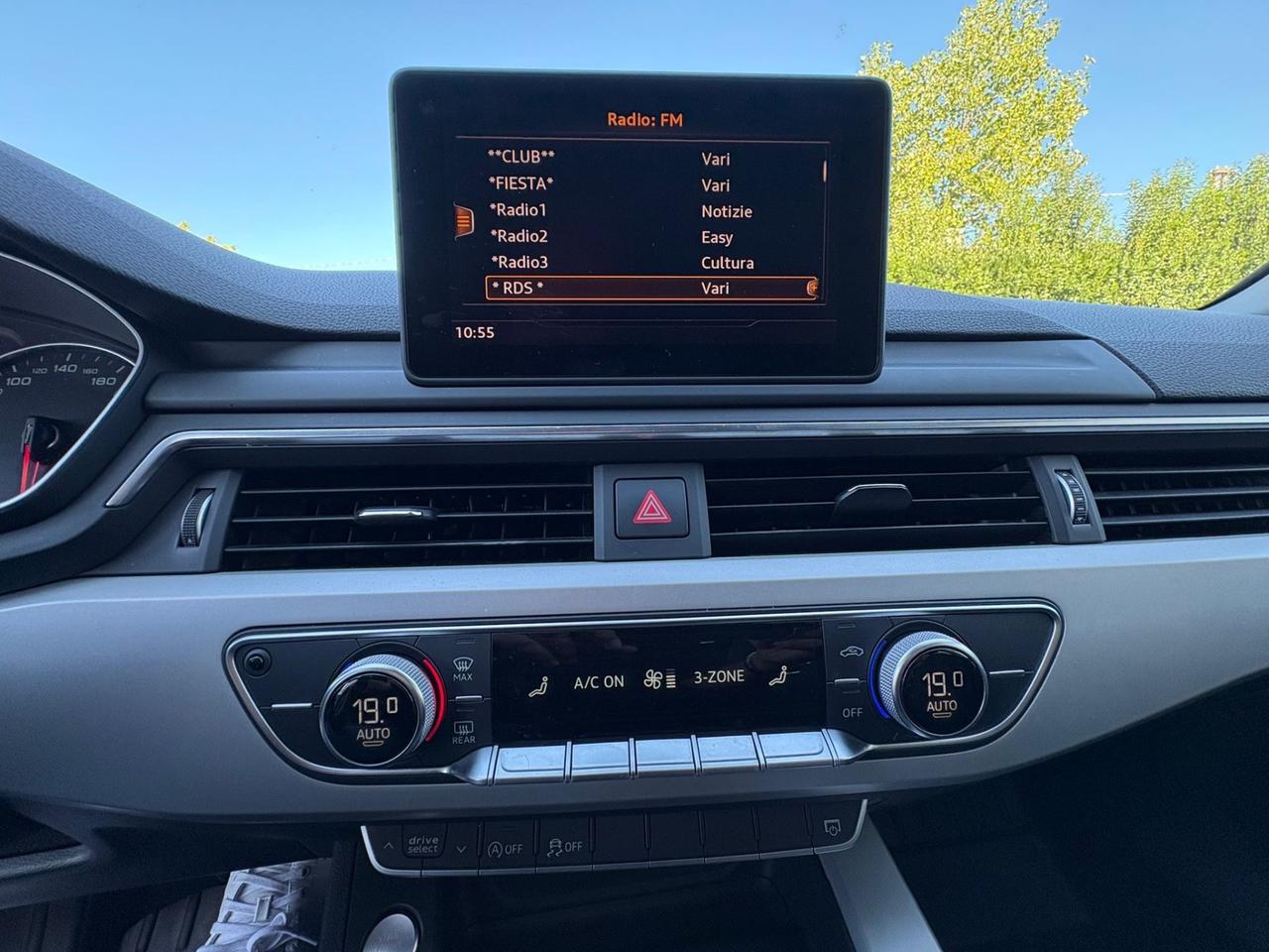 Audi A4 2.0 TDI 150 CV ultra S tronic