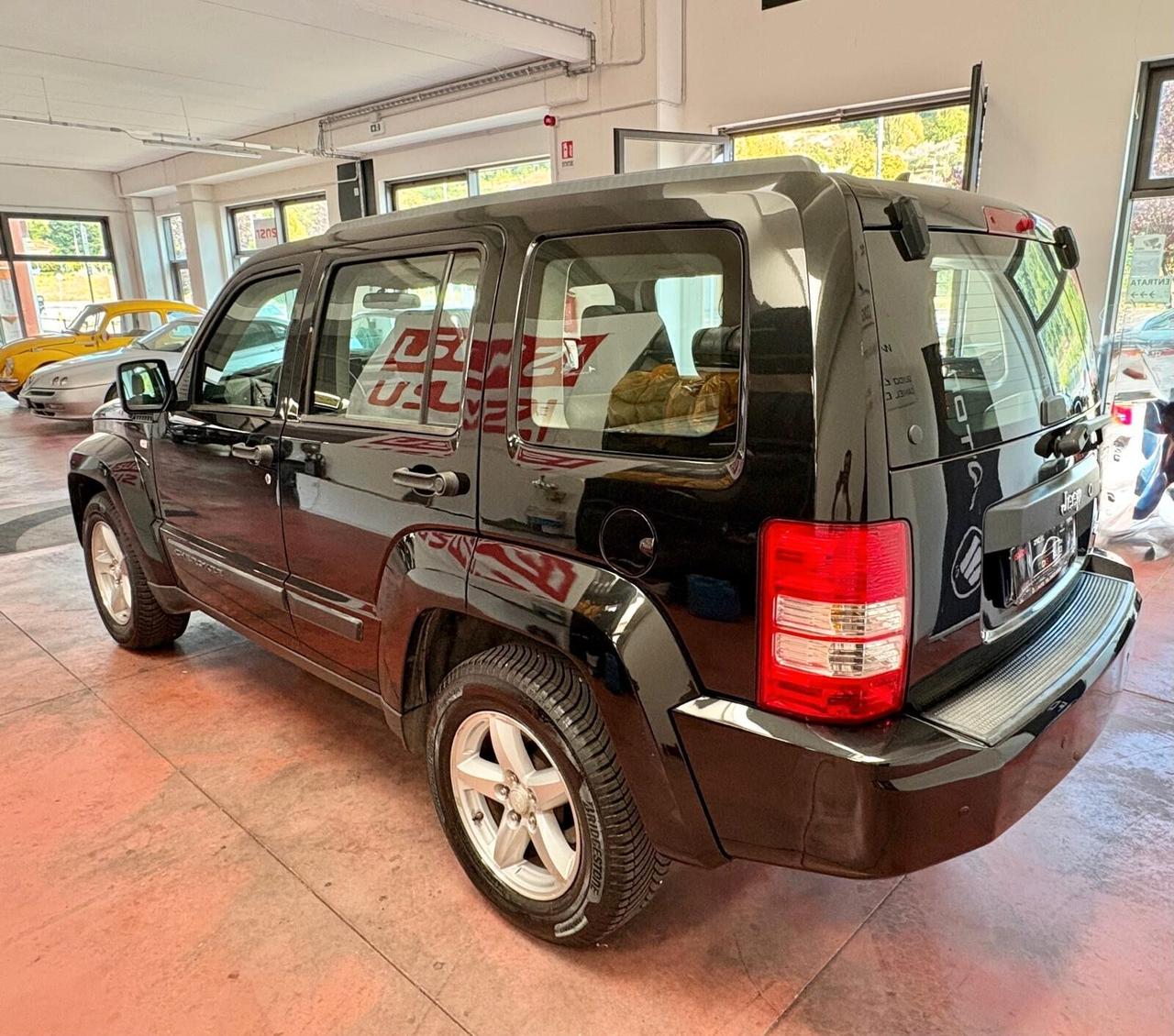 JEEP CHEROKEE 4X4 DieselCRD 2.8 CV 177 Km 214.223 certificati Garanzia 12 mesi