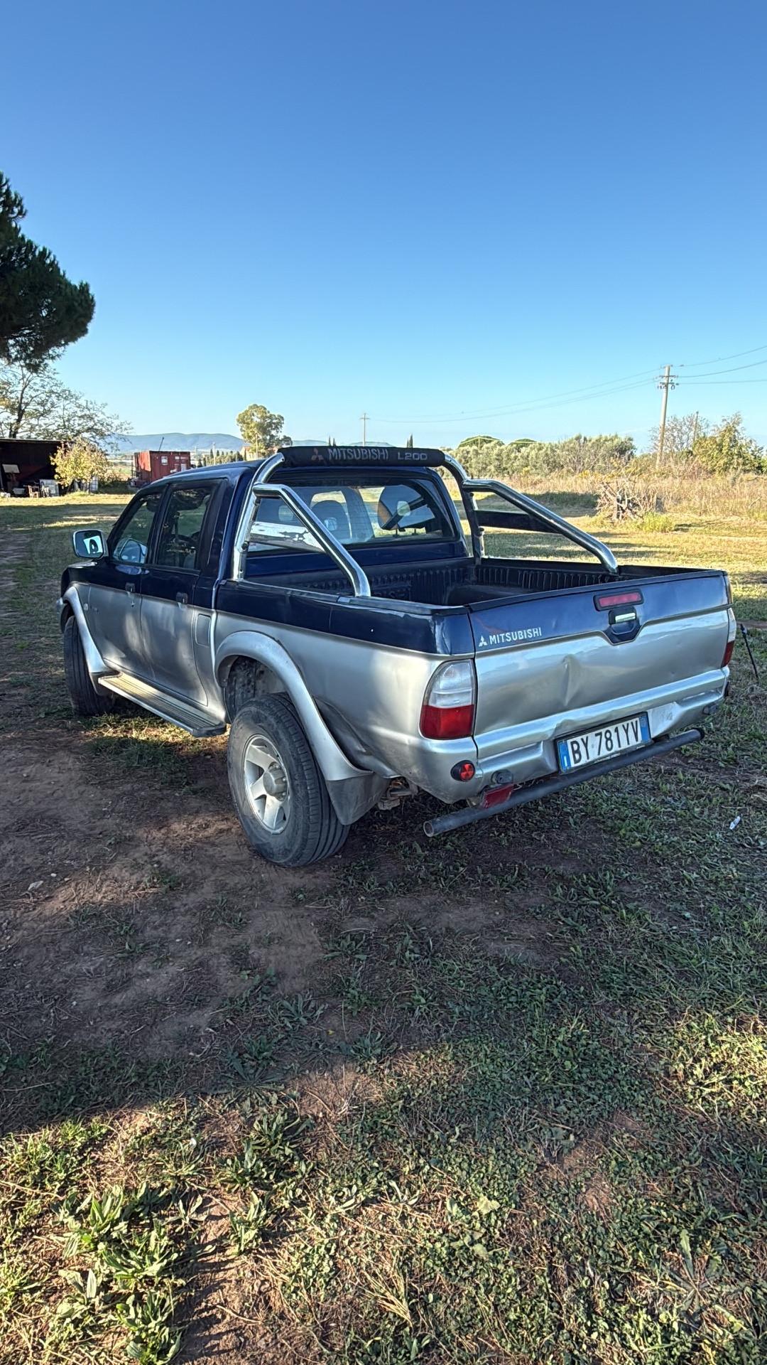 Mitsubishi L200 2.5 TDI 4WD Club Cab Pup. GLS Targ.