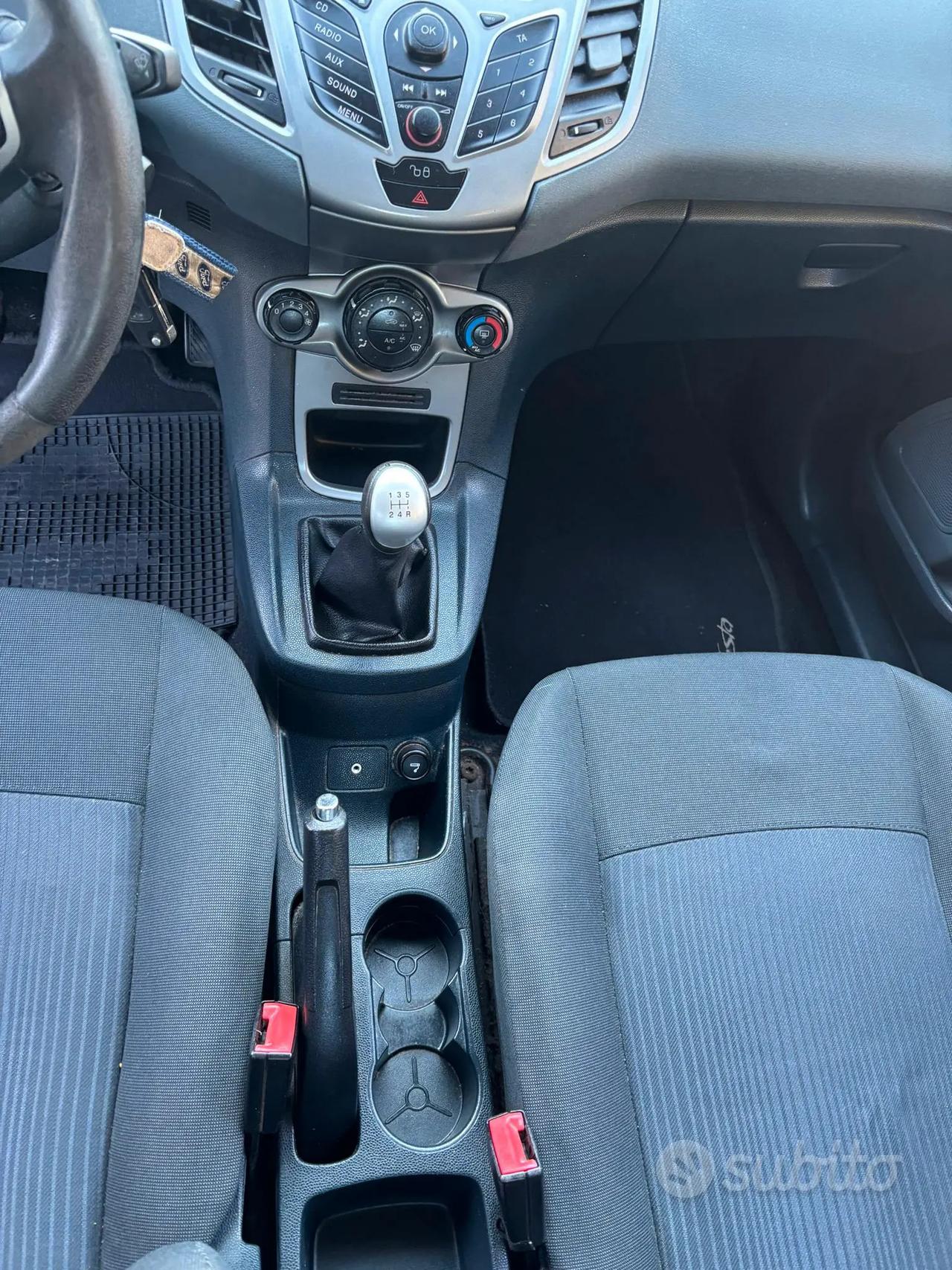 Ford Fiesta 14TDCi 5porte 2011
