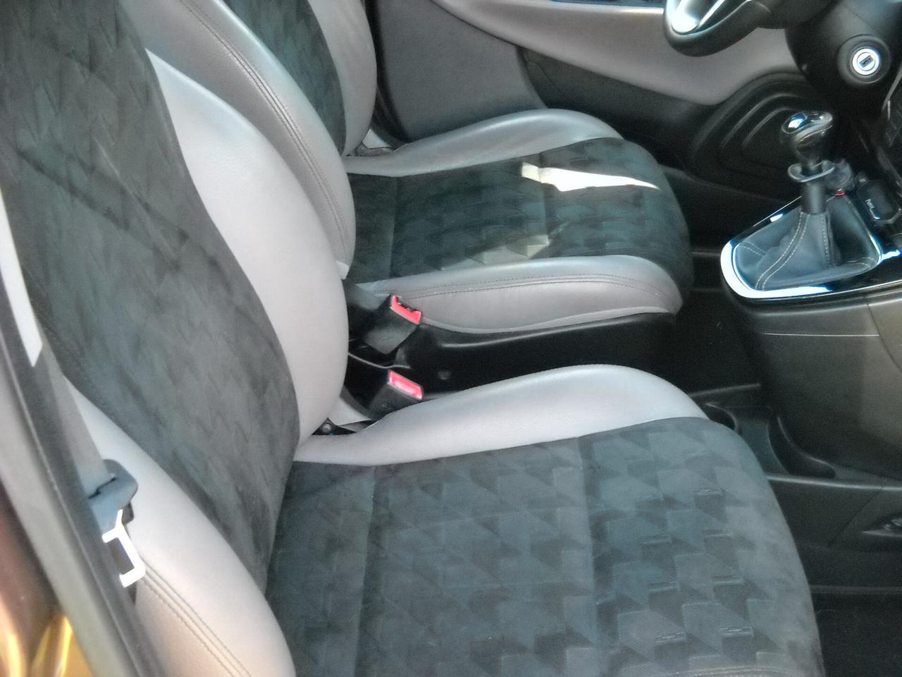 Lancia Ypsilon 1.2 69 CV 5 porte Elle
