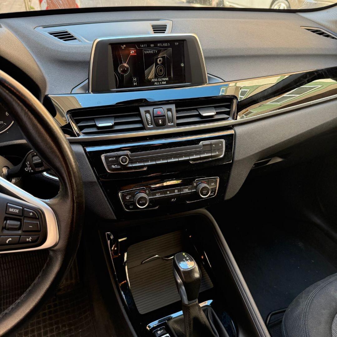 BMW X1 sDrive18d Sport 2016