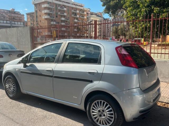 Grande Punto Uniproprietario anche permuta