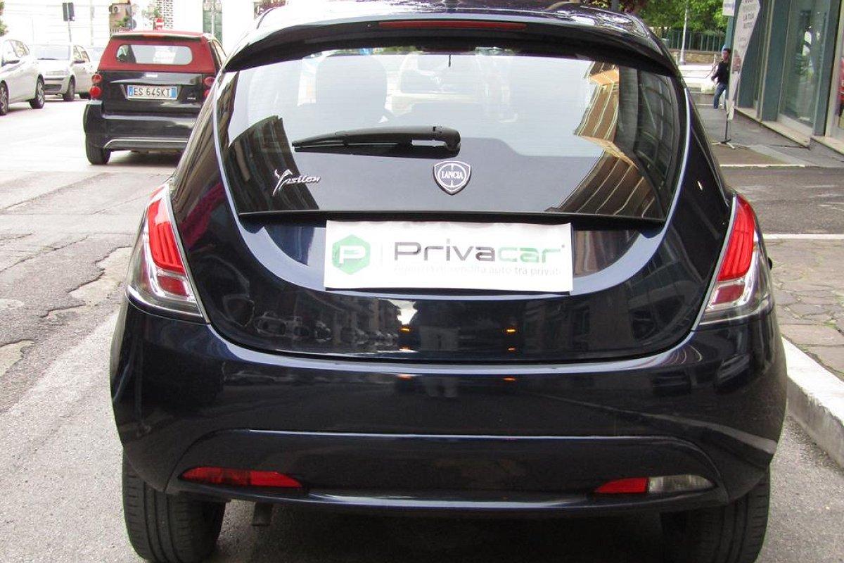 LANCIA Ypsilon 1.2 69 CV 5 porte Silver
