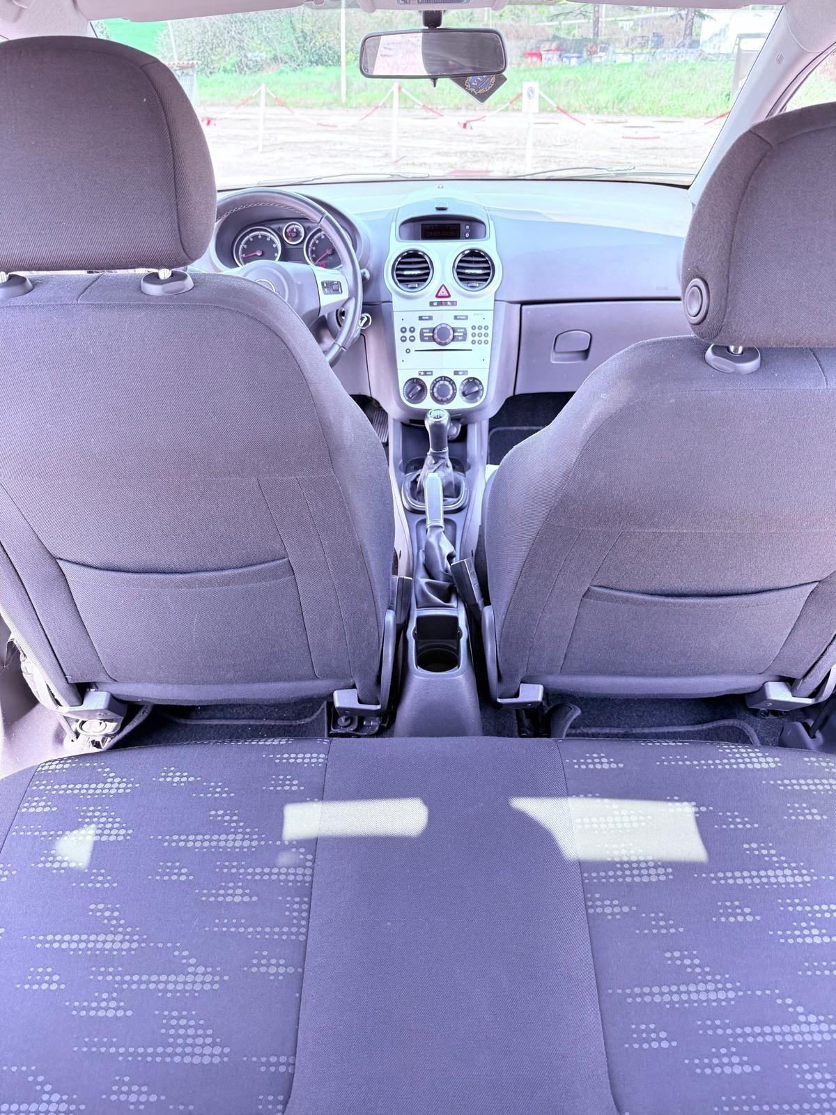 Opel Corsa 1.2 5 porte Ok neopatentati