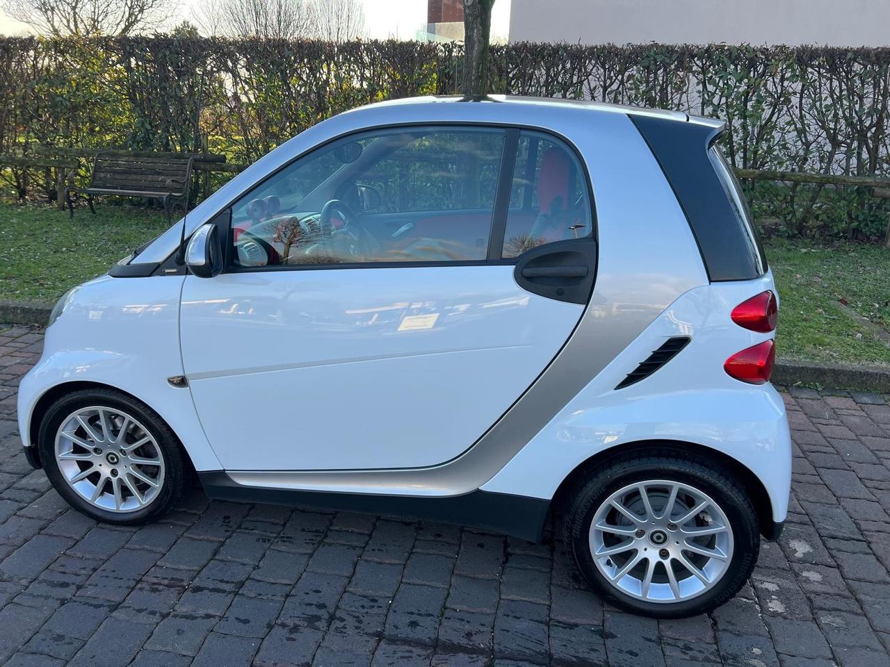Smart ForTwo 1.0 BENZ 2010