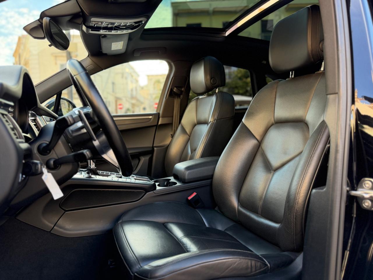 Porsche Macan 2.0 252 Cv PDK TETTO VENTILATI LED FULL