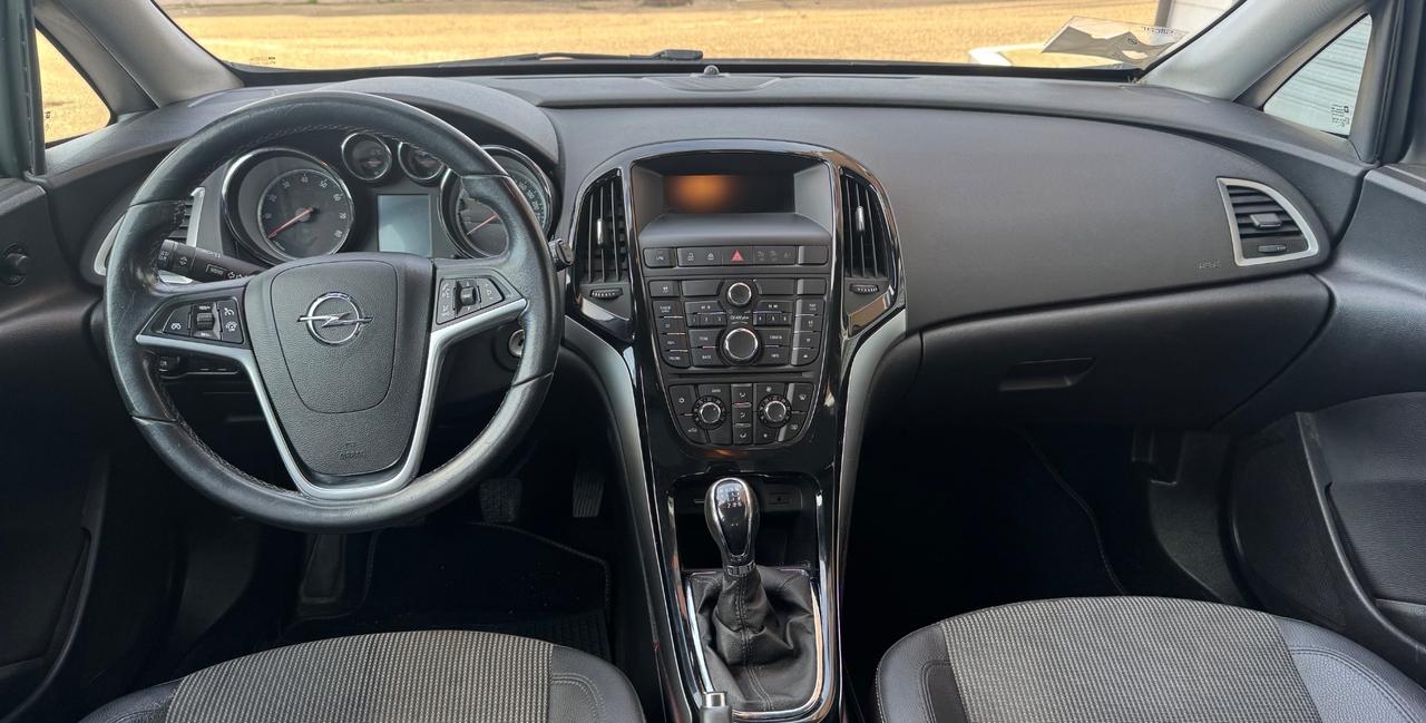 Opel Astra 1.4 Turbo 140CV Sports Tourer GPL Tech Elective