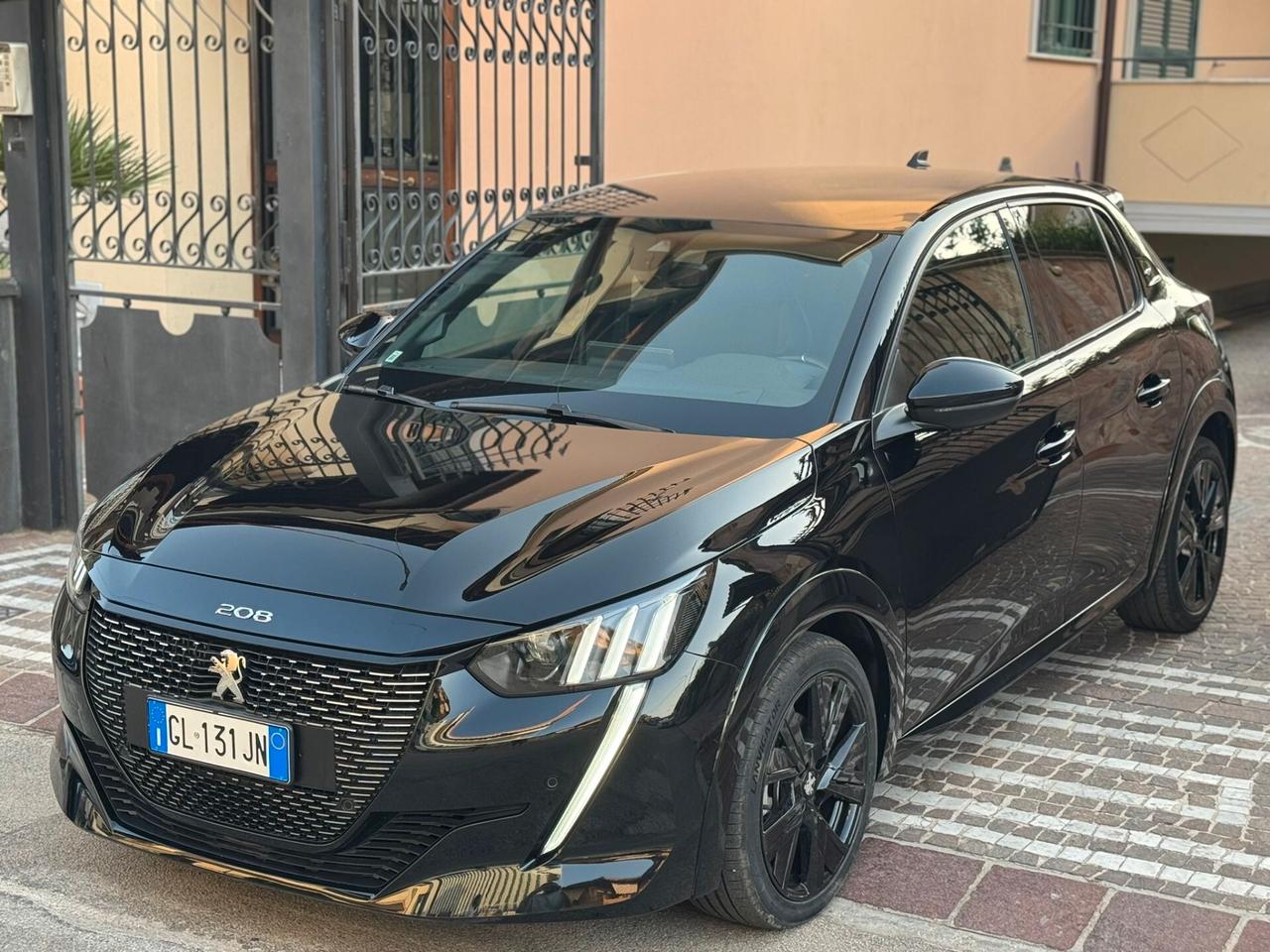 Peugeot 208 GT 1.2 EAT8 130 CV