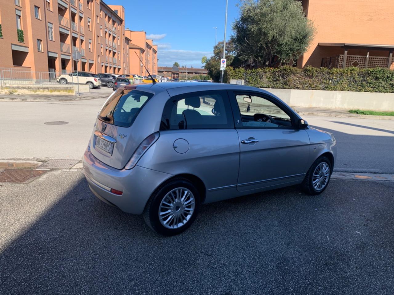 Lancia Ypsilon 1.3 multijet