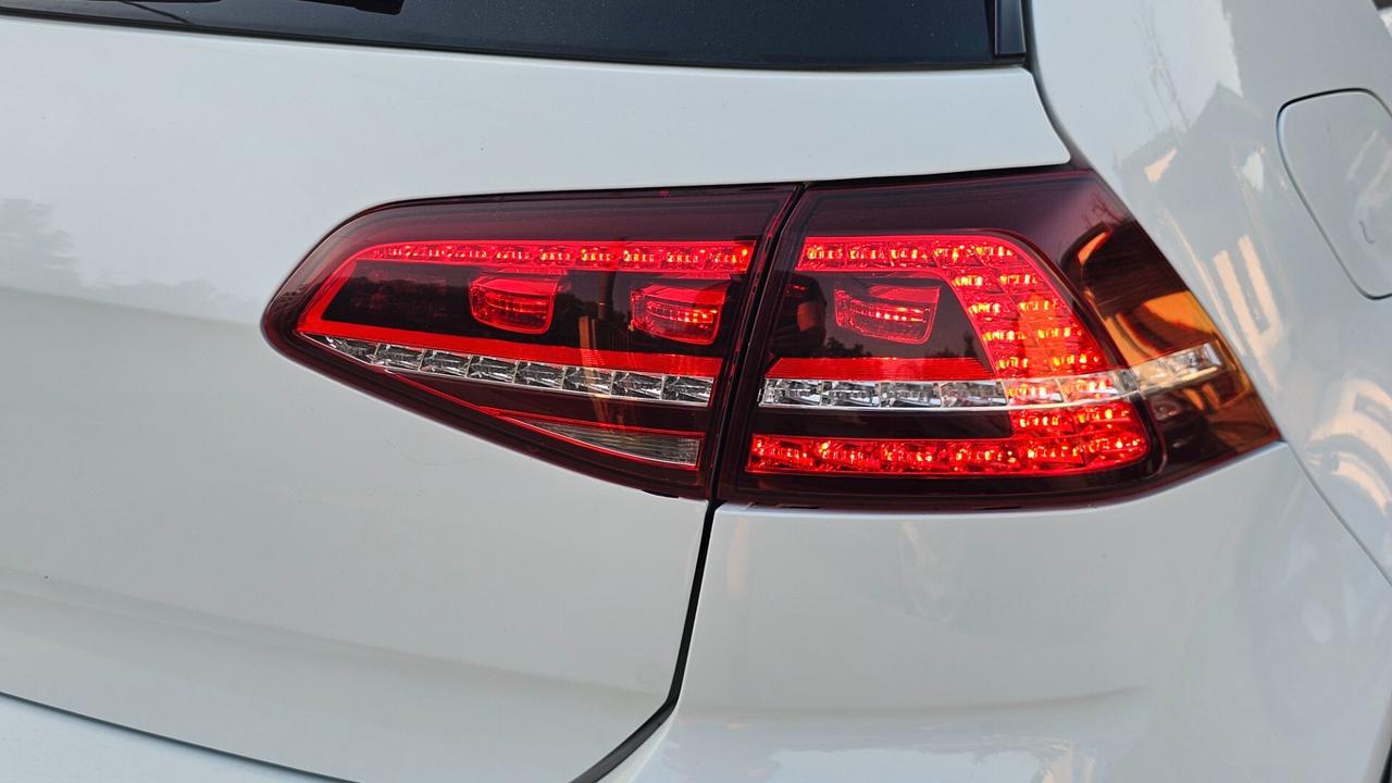 Volkswagen Golf GTD 2.0 TDI DSG BlueMotion Technology