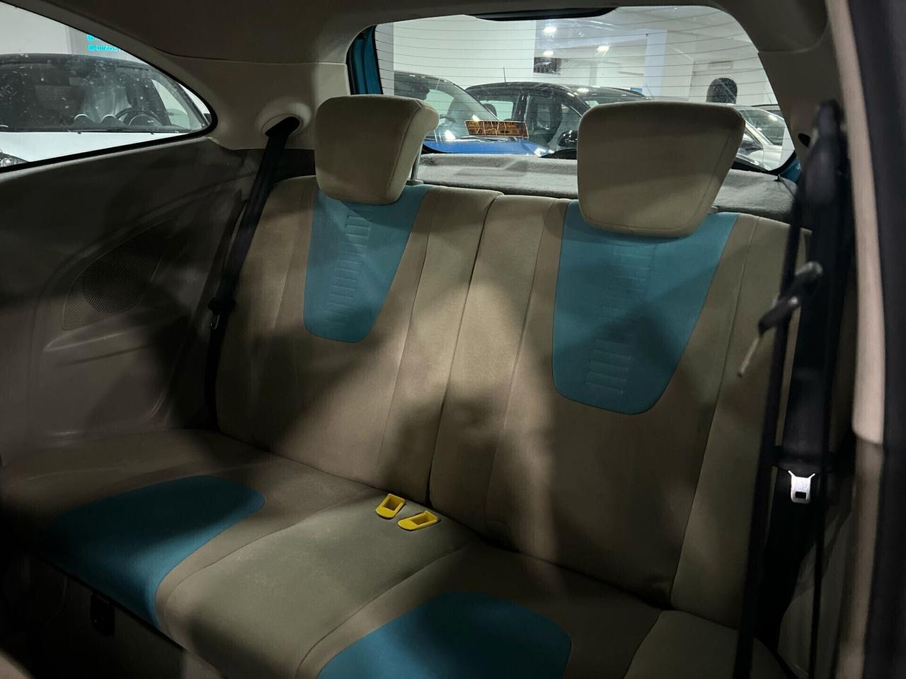 NUOVA FORD KA TITANIUM 1.2 BENZ 70CV