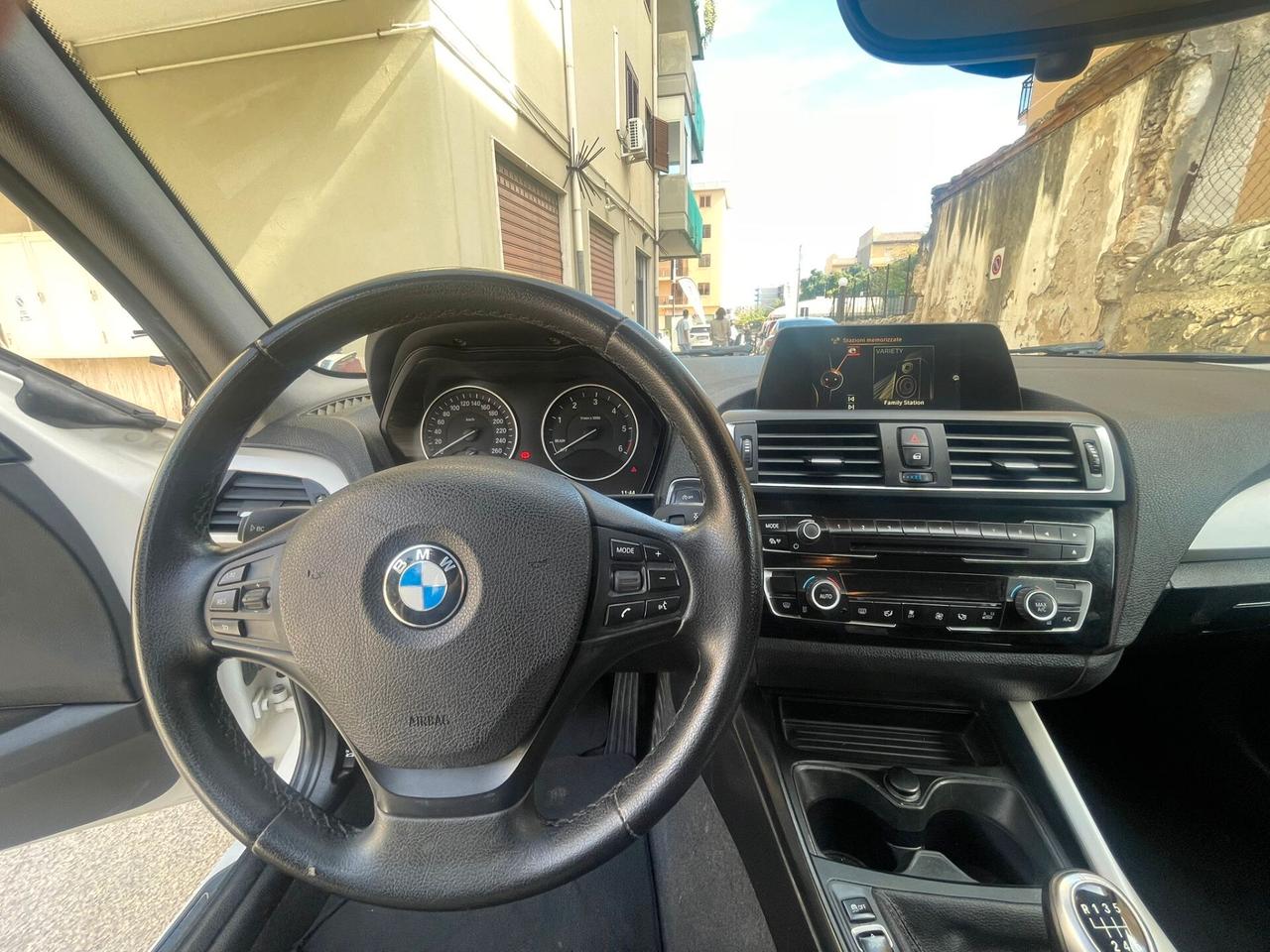 Bmw 116 116d 5p. Efficient Dynamics Urban
