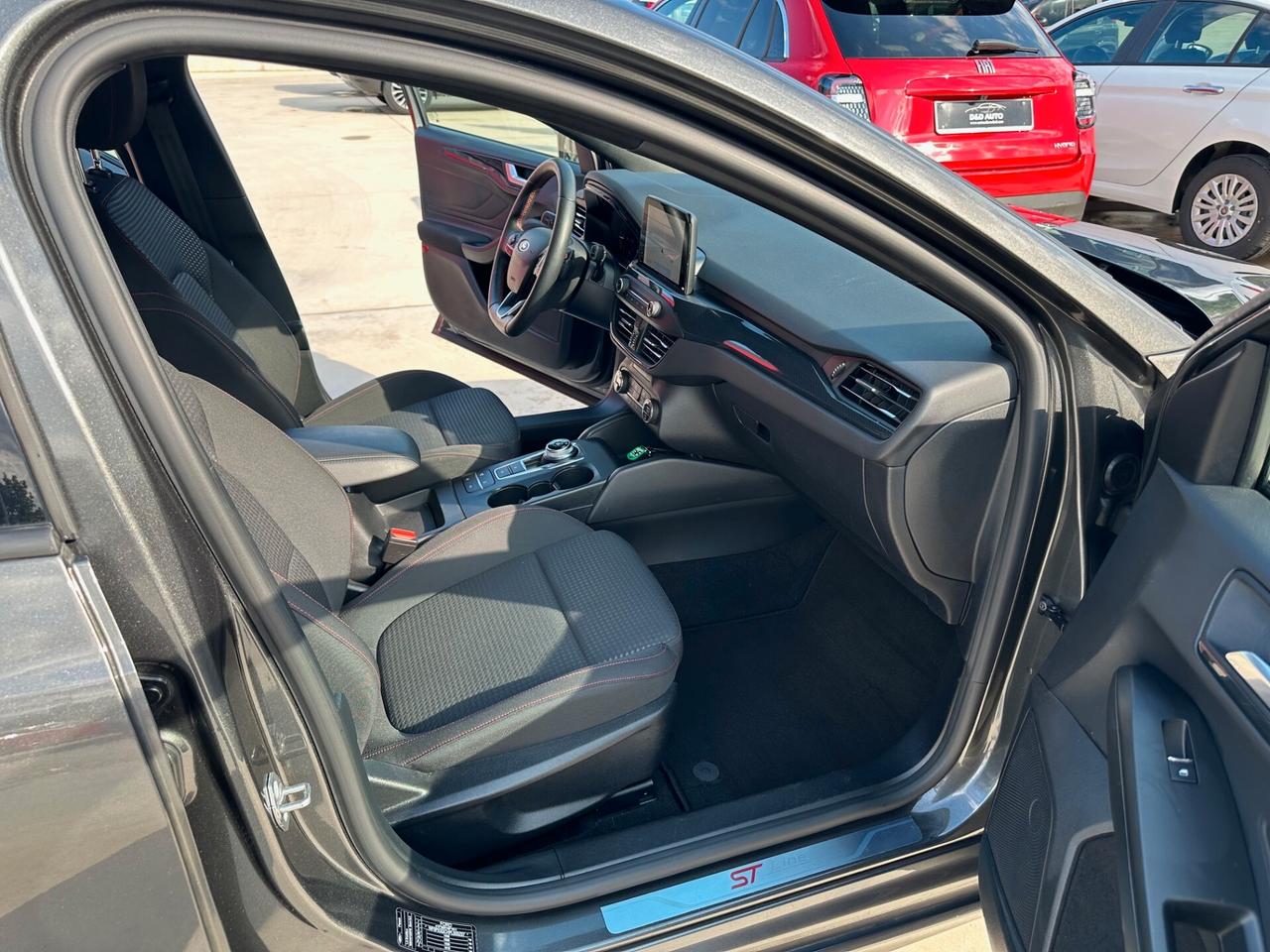 Ford Focus 1.5 EcoBlue 120 CV automatico SW ST-Line