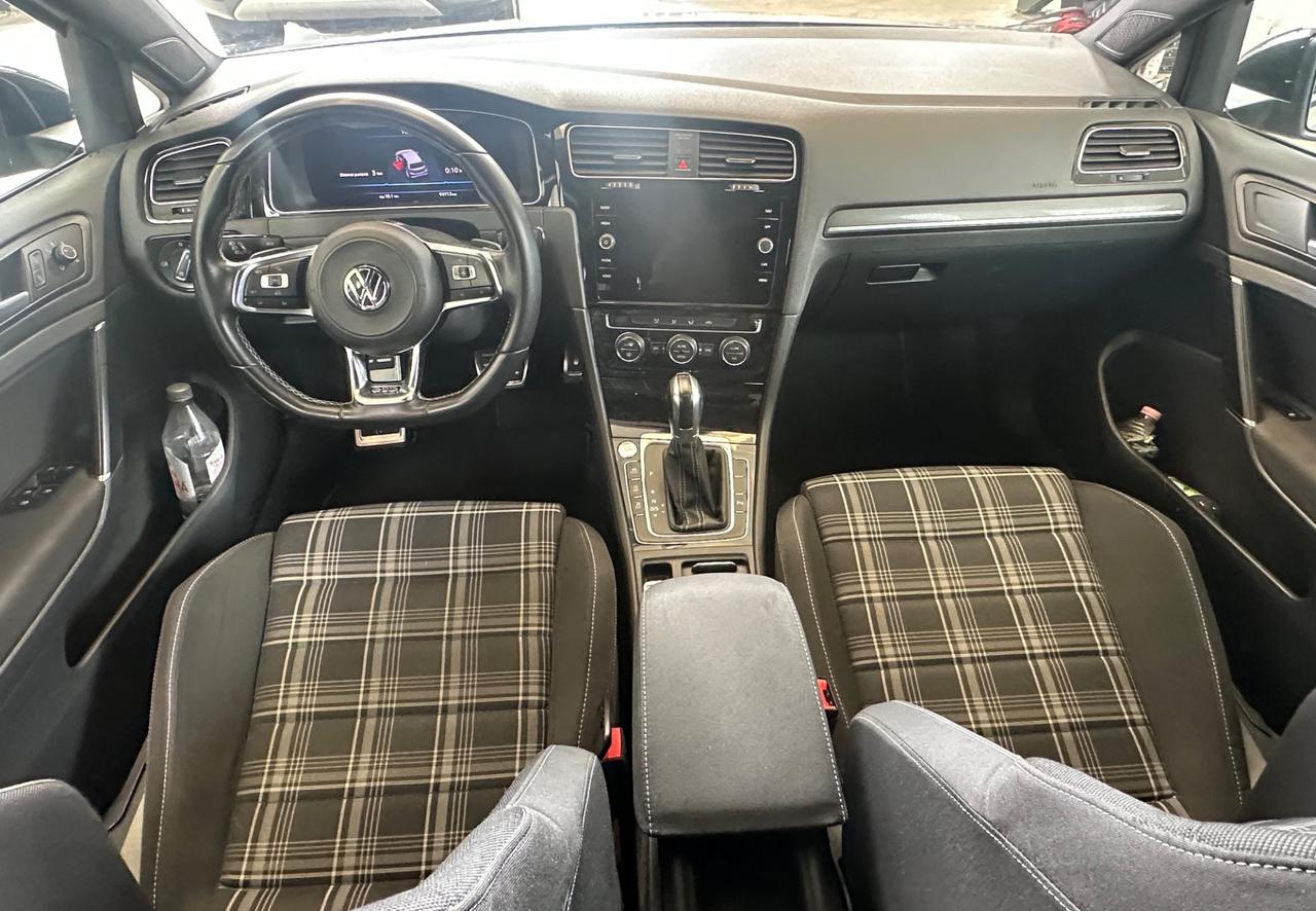 Volkswagen Golf 2.0 TDI DSG 5p. Highline BlueMotion Technology