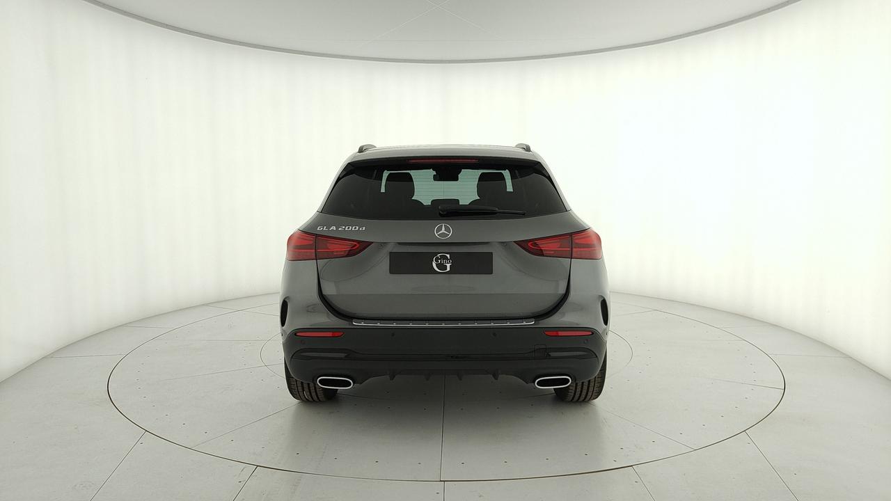 Mercedes-Benz GLA 200 d automatic