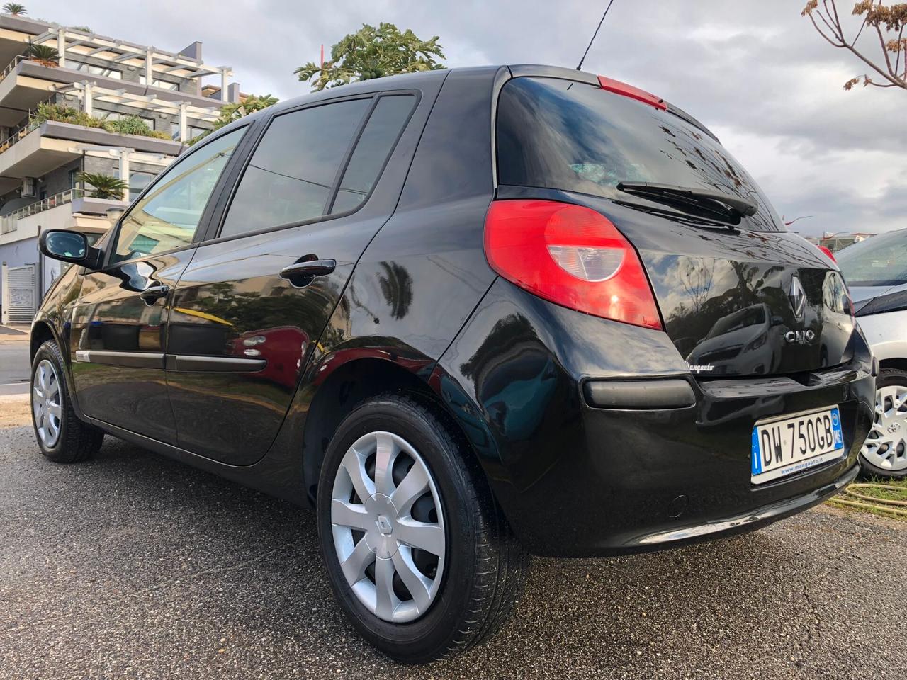 Renault Clio Storia 1.2 5 porte Confort