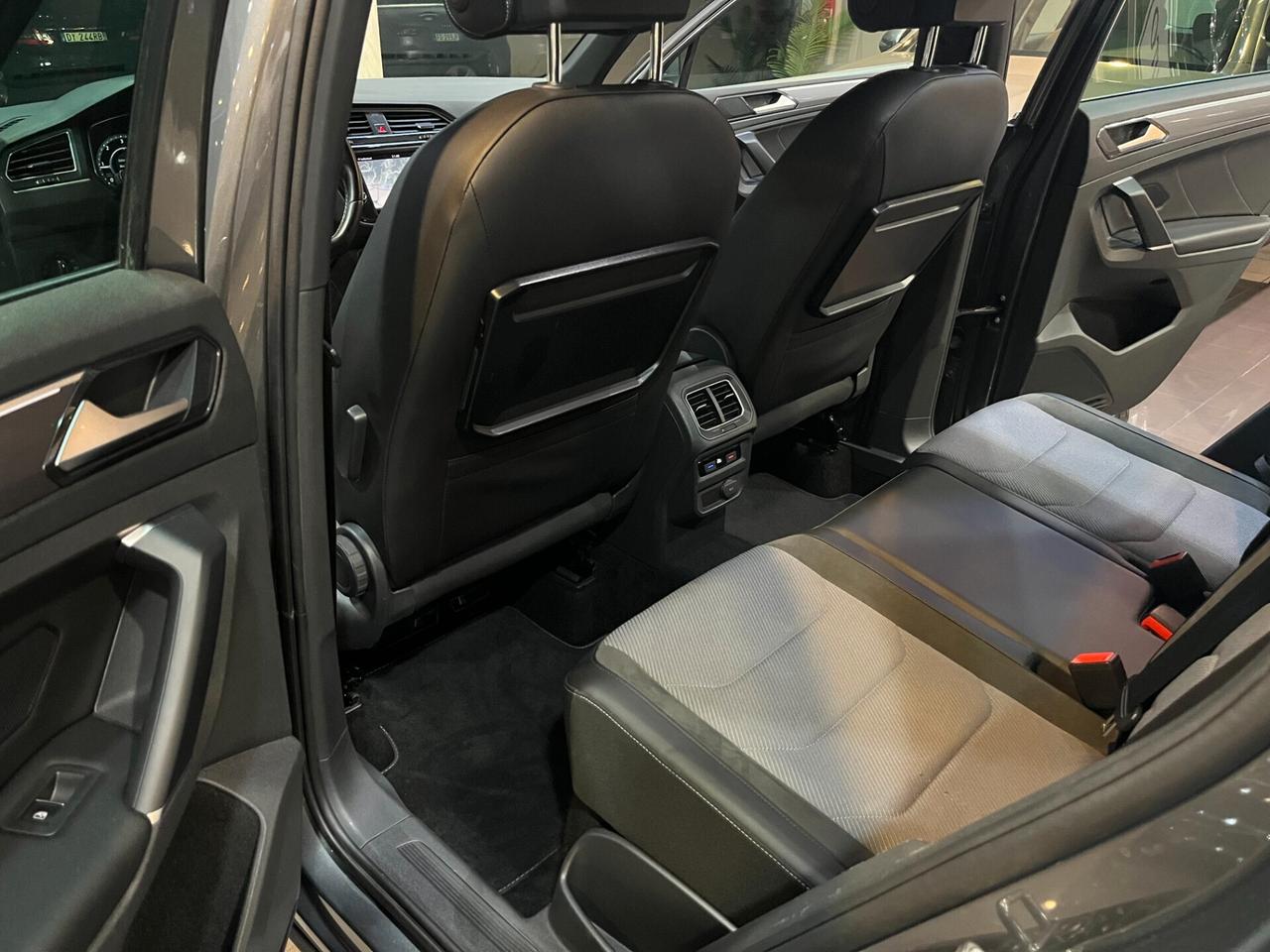 Volkswagen Tiguan 2.0 bitdi Executive R-Line 4motion 240cv dsg