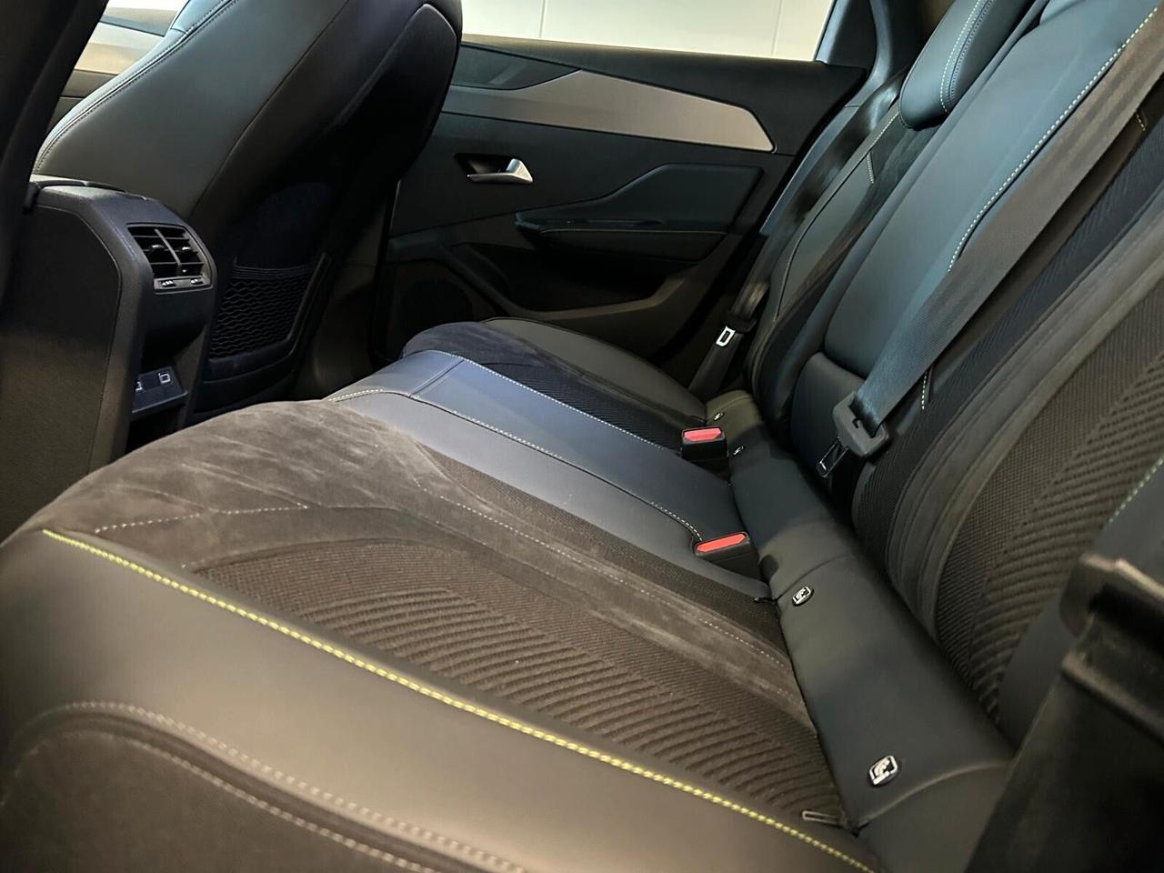 Peugeot 308 SW GT Hybrid 180 e-EAT8 SPOTICAR