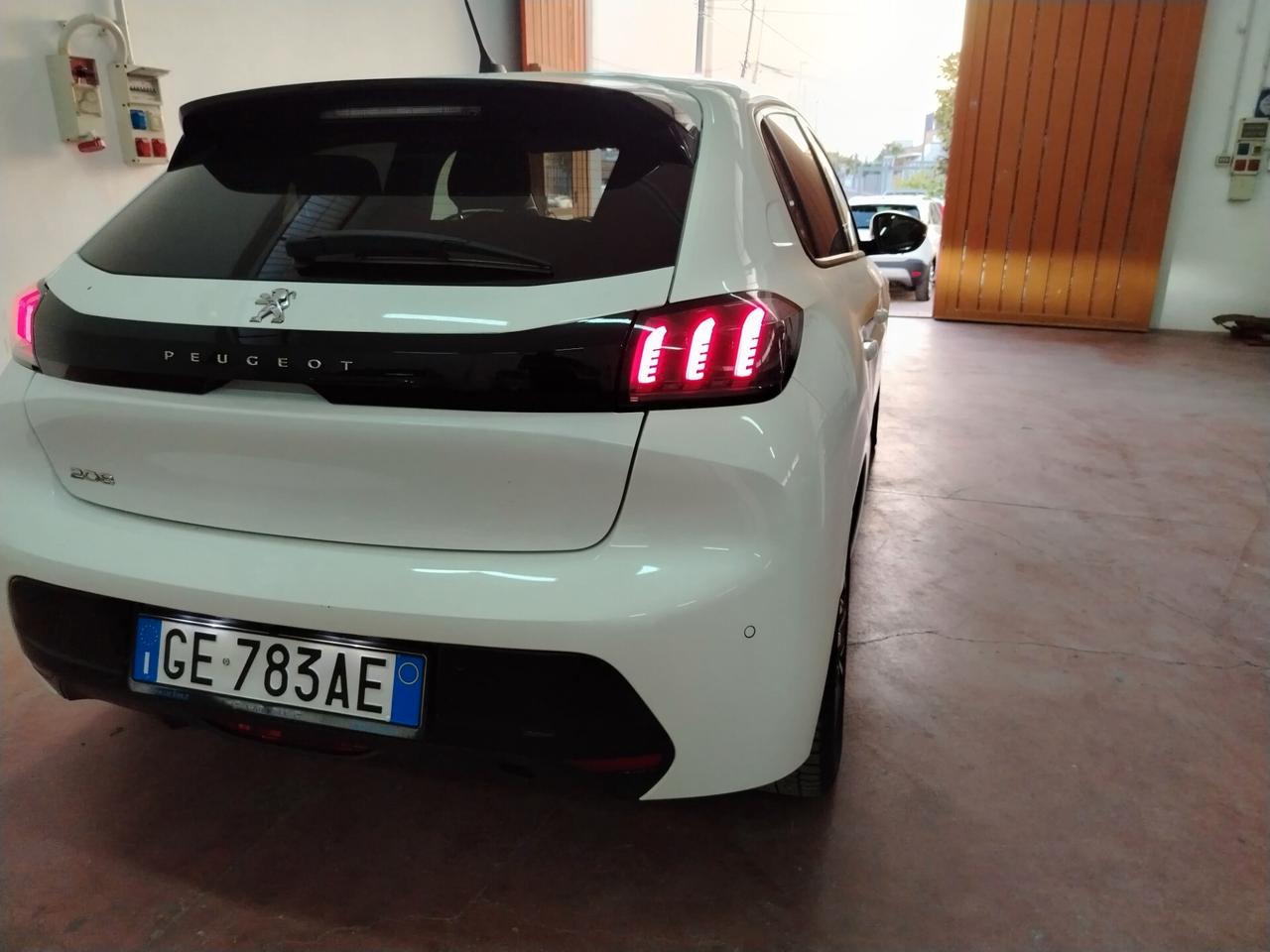 Peugeot 208 BlueHDi 100 Stop&Start 5 porte Allure Navi Pack