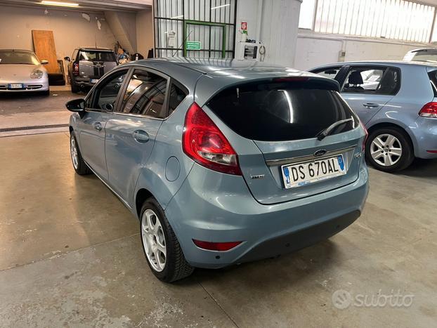 Ford Fiesta 1.4 TDCi 5p. Titanium