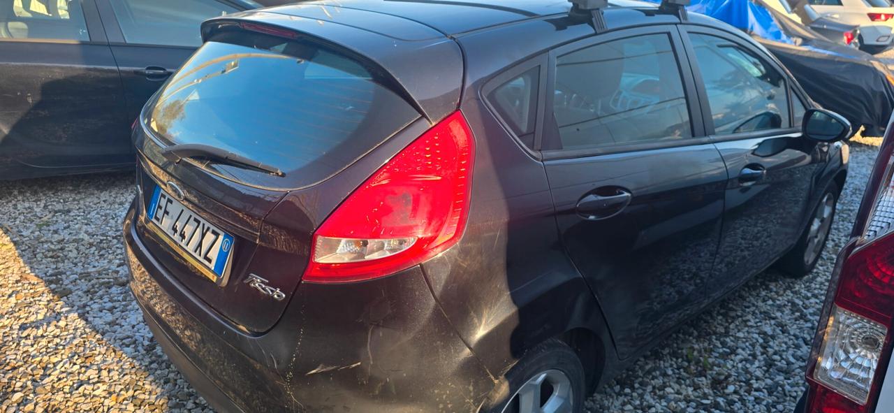 Ford Fiesta 1.4 TDCi 5p. Titanium