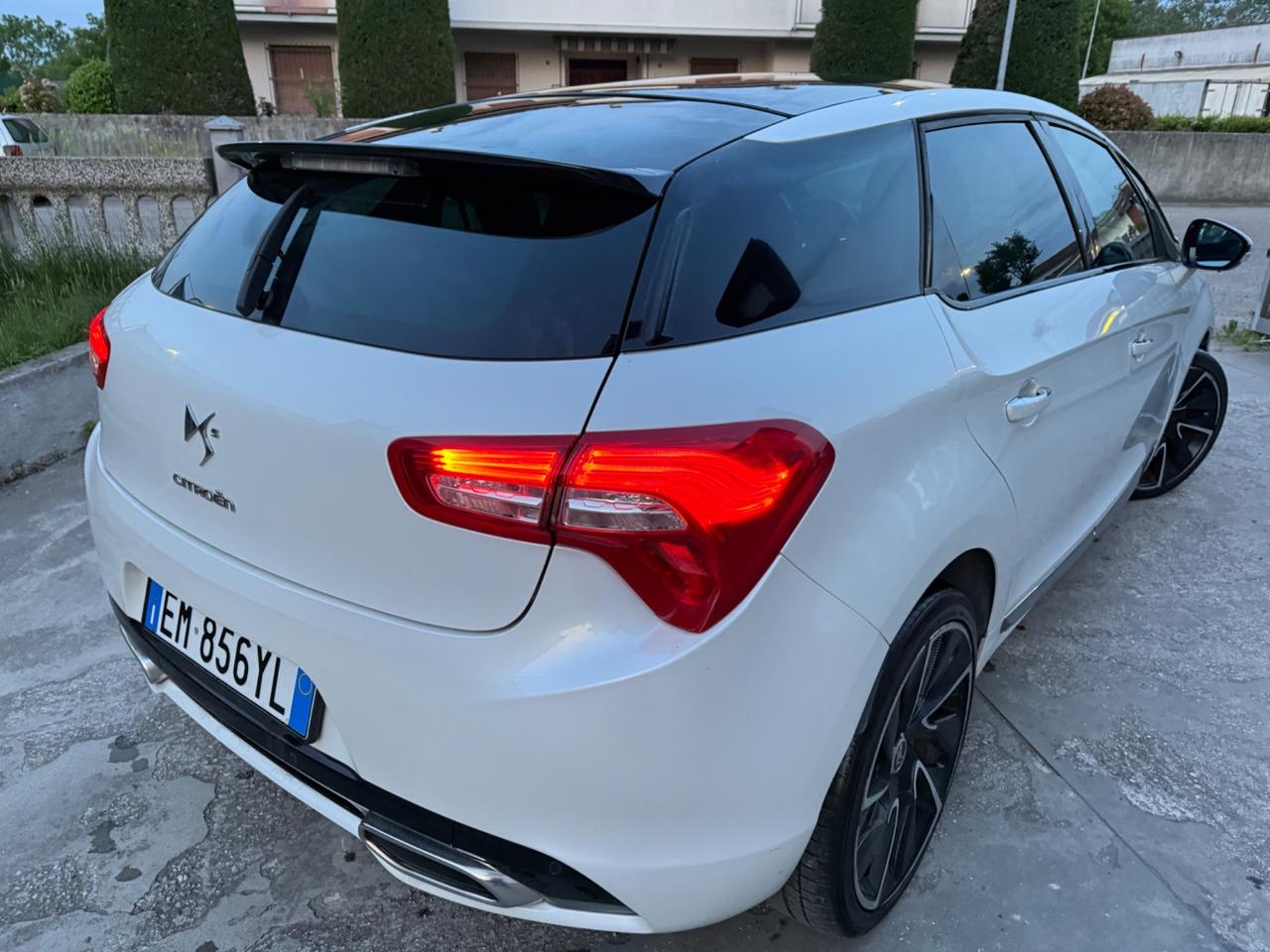 Ds DS5 2.0 HDi 160 aut. Pure Pearl 2012 FULL OPT TETTO