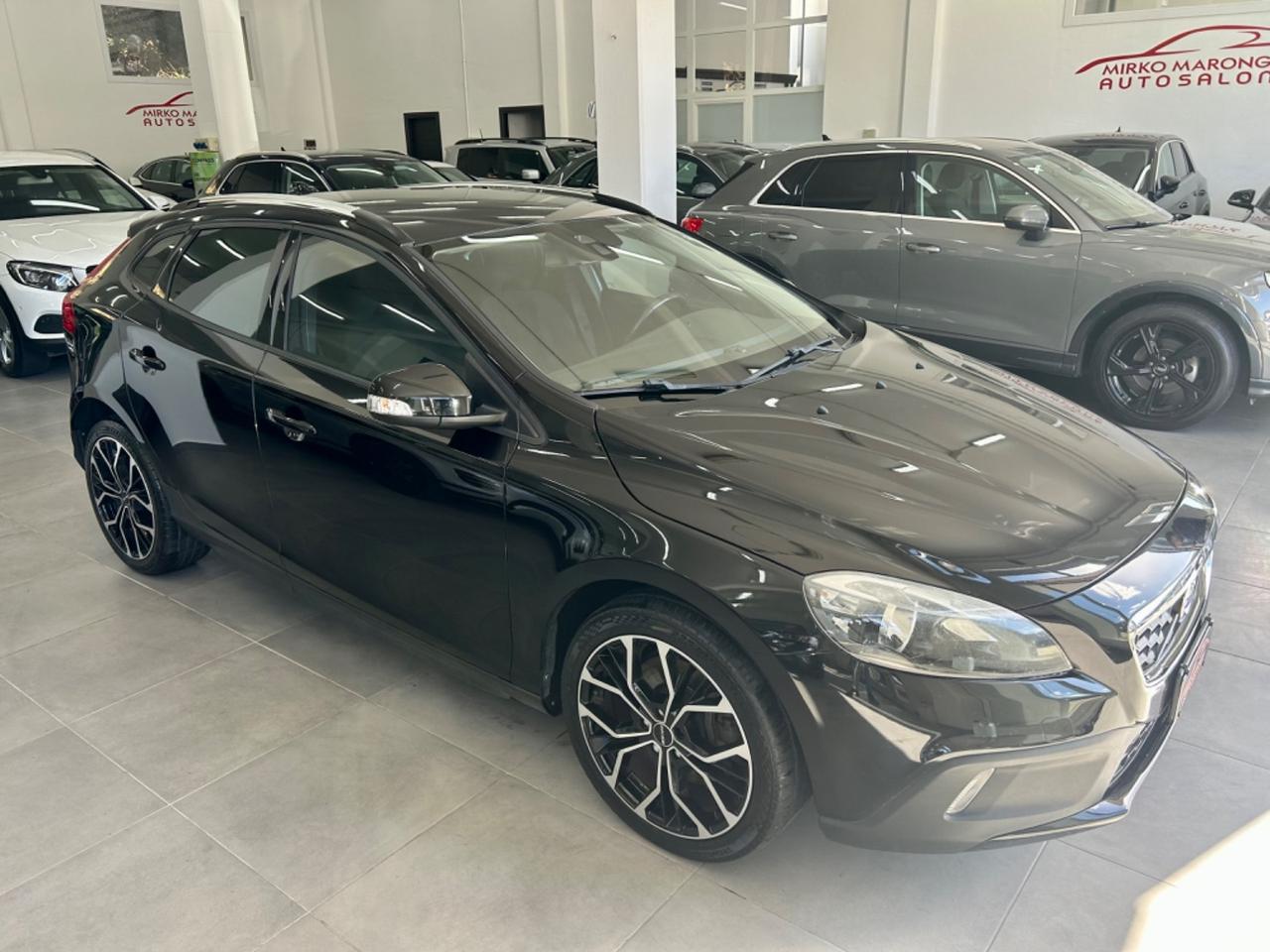Volvo V40 Cross Country D2 FINANZIABILE