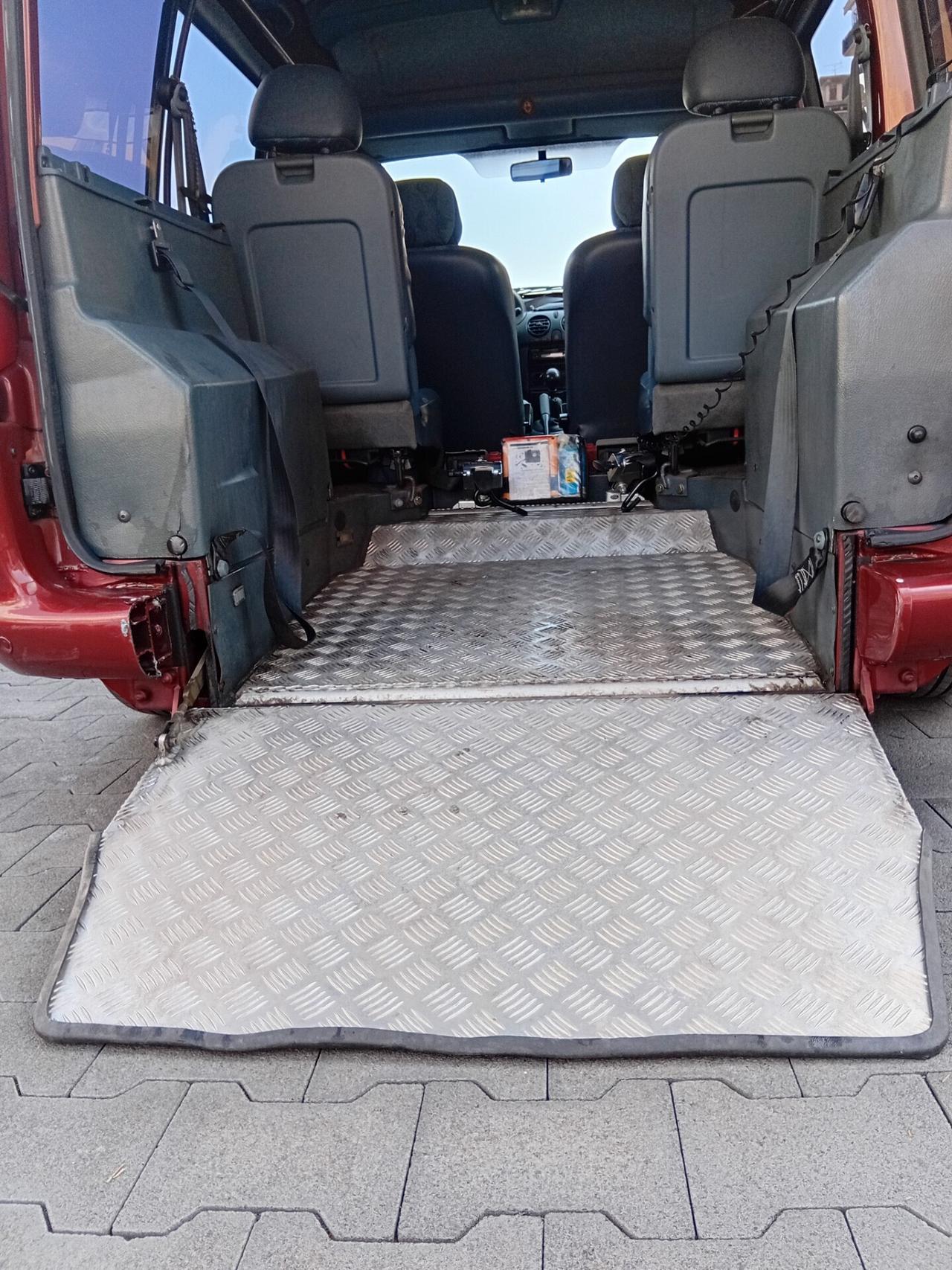 Renault Kangoo ALLESTIMENTO TRASPORTO DISABILI