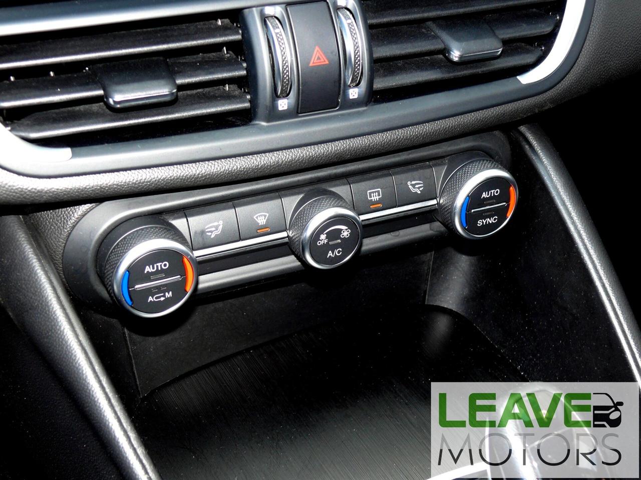 Alfa Romeo Giulia 180 CV AT8 Sport (M1487)