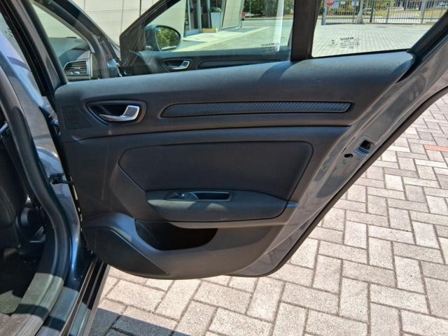 RENAULT Megane Mégane Sporter Blue dCi 115 CV EDC 6R Business