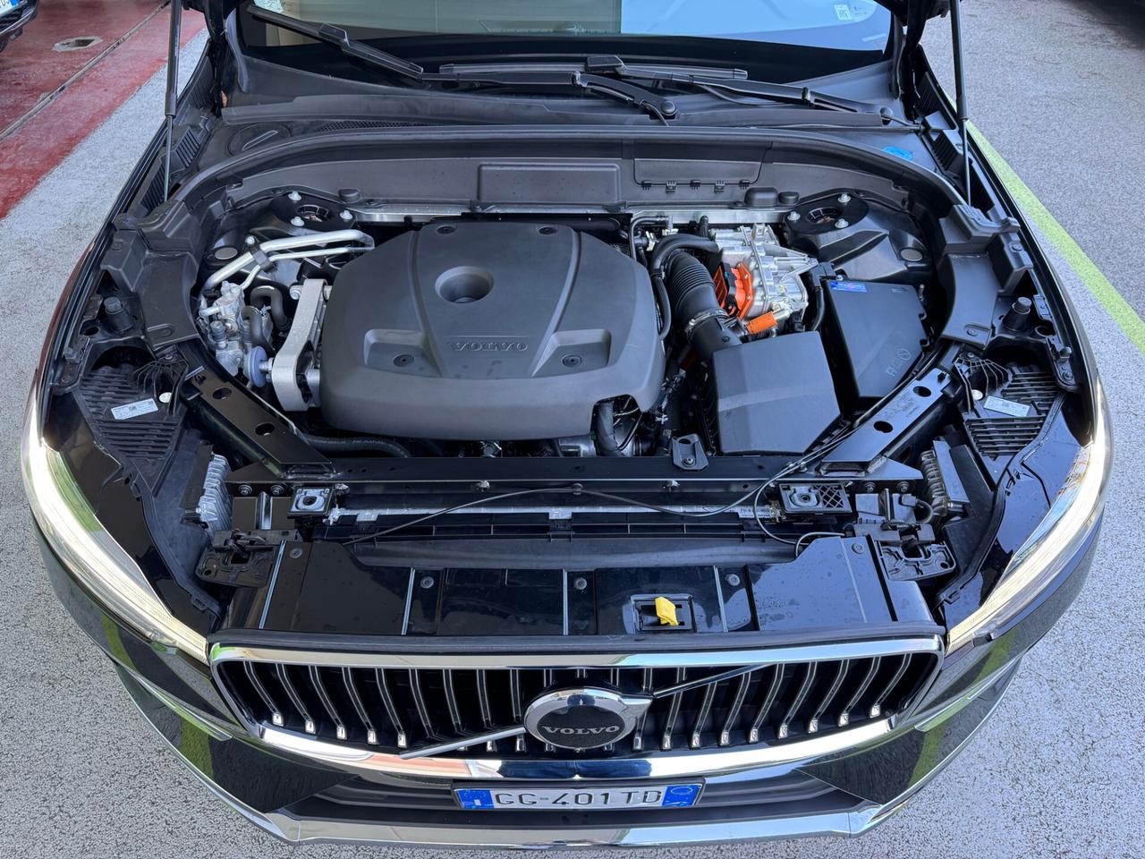 Volvo XC 60 XC60 T6 PHEV Expression AWD GARANZIA 24 MESI