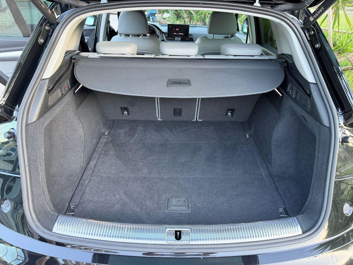 AUDI - Q5 - 40 TDI quattro S tronic S line