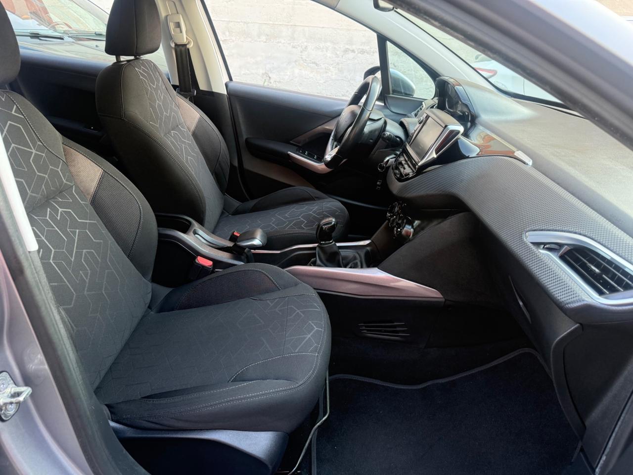 Peugeot 2008 1.6diesel - 2015