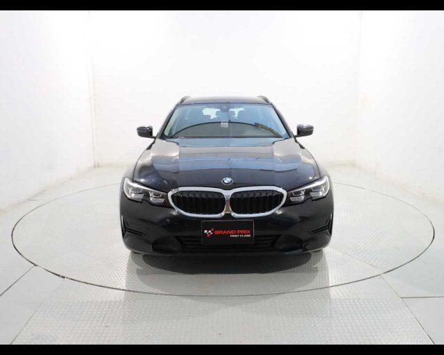 BMW 320 d Touring Business Advantage