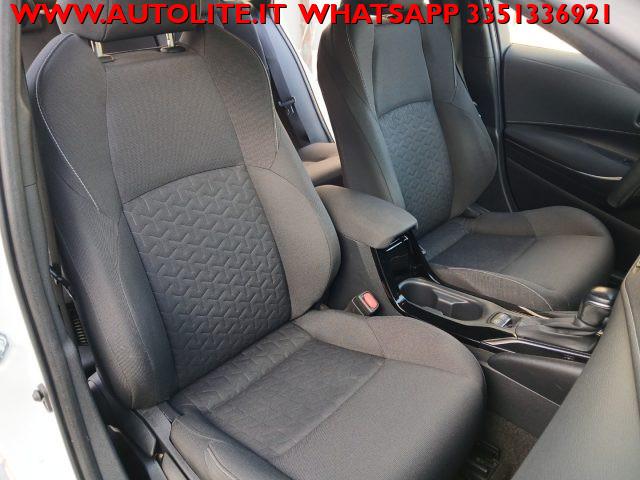 TOYOTA Corolla Touring Sports 1.8 Hybrid Business